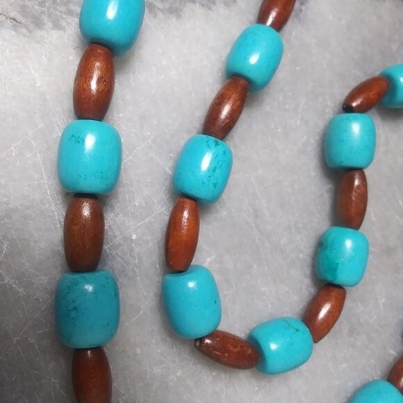 Turquoise & Wooden Beaded Necklace - Picture 4 of 8